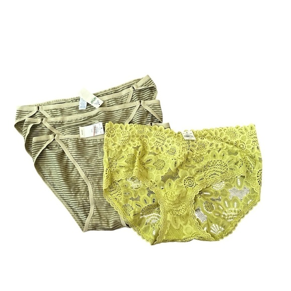 aerie Other - Aerie bundle four panties green nwt all medium lace sheer